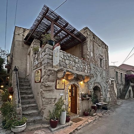 Porfyrousa Traditional Hotel Milopotamos  المظهر الخارجي الصورة