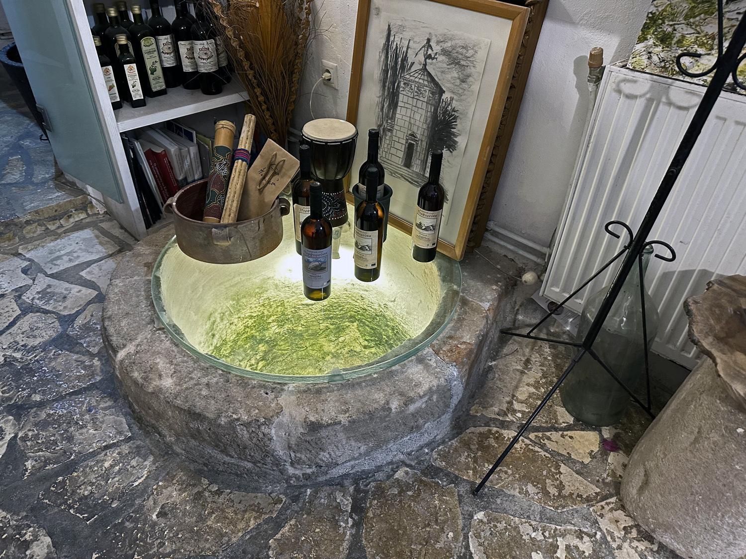 Porfyrousa Traditional Hotel Milopotamos  المظهر الخارجي الصورة