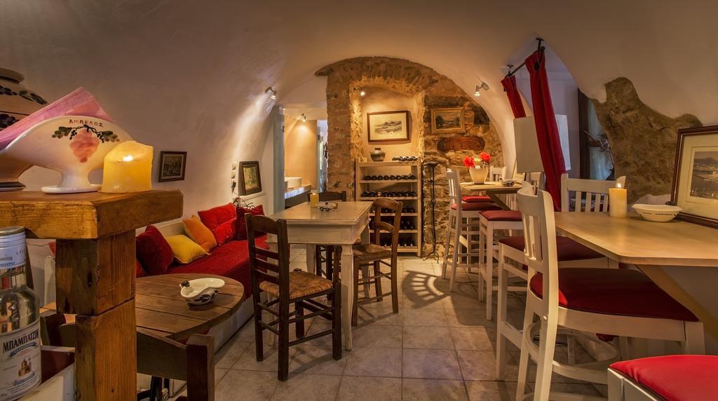 Porfyrousa Traditional Hotel Milopotamos  المظهر الخارجي الصورة