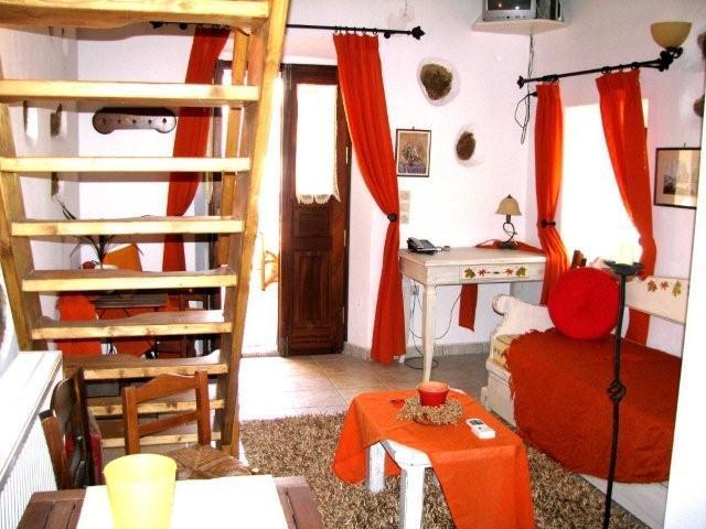 Porfyrousa Traditional Hotel Milopotamos  المظهر الخارجي الصورة